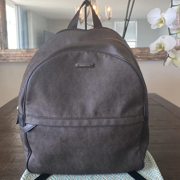 Michael Kors Signature Back Pack (Brown) w/Silver Hardware. - Picture 1 of 11